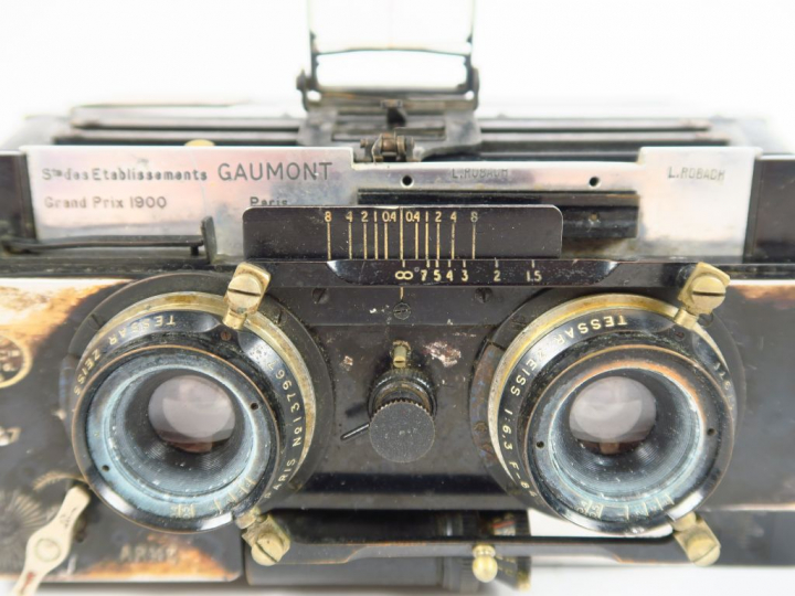 GAUMONT. Stéreo 6x13. Objectifs Tessar 6,3/84. Obturateur Decaux. Un m