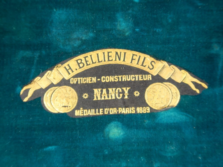 BELLIENI à Nancy. Photo jumelle. Objectif Protar 8/110 mm. Etui d'orig