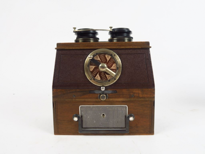 S.O.L. SIGRISTE. Stéréo 6x13, inventé par Jean Guido en 1898. Appareil