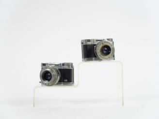 Vente aux enchères LUMIERE. Deux appareils  :   - Eljy Club. Objectif Lypar 3,5/40  - Clu