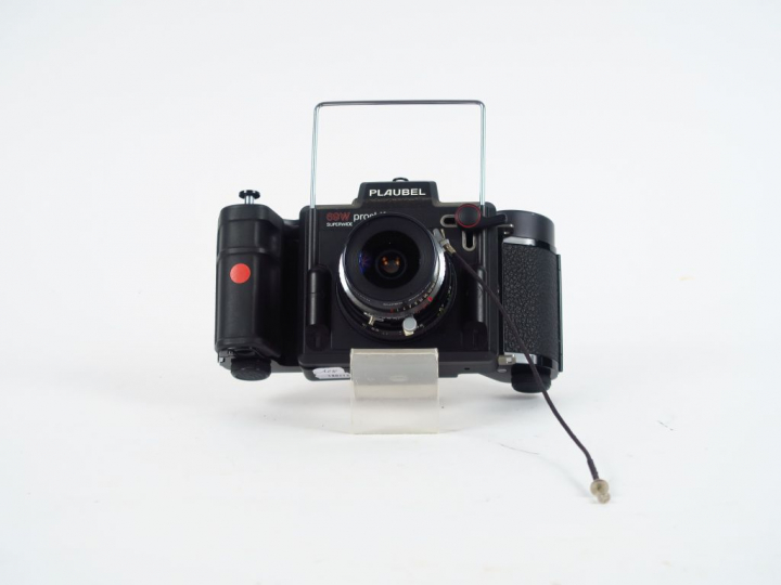 PLAUBEL. 69 W Superwide Proshift. Objectif Super-Angulon 5,6/47. Obtur