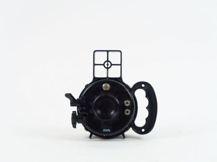 SILURO. Boitier étanche. Rond laqué noir.