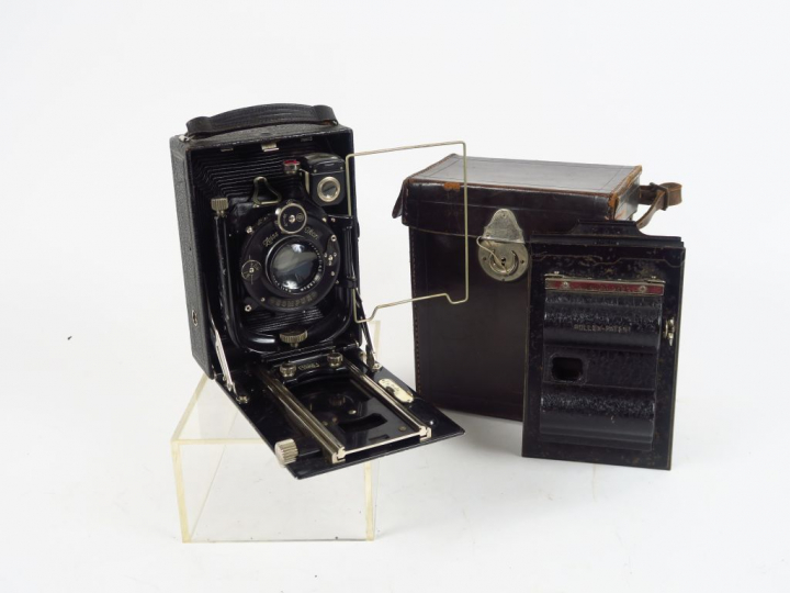 ZEISS. Folding 9x12. Objectif Tessar 4,5/13,5 cm. Obturateur Compur. U
