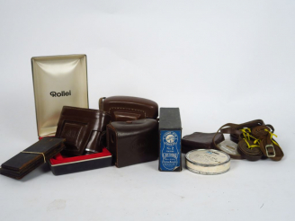 Vente aux enchères Etuis divers, courroies
