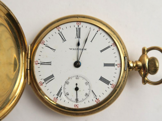 Vente aux enchères WALTHAM. Montre de gousset en or 14 carats.  Poids tel : 96 g