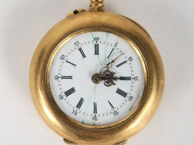 Montre de col en or. Poids : 18,6 g