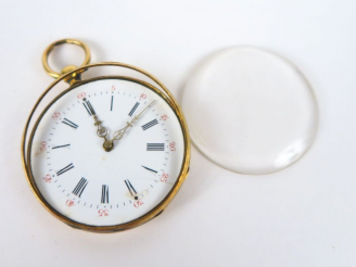 Vente aux enchères Montre de gousset en or, cuvette en métal. Poids tel : 50 g