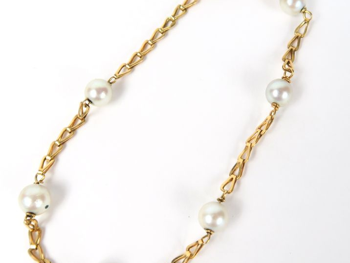 Bracelet en or, alternance de perles. Poids tel : 3,2 g