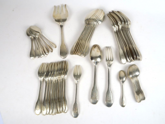 Vente aux enchères Partie de ménagère en argent, poinçon Minerve, monogrammée, comprenant