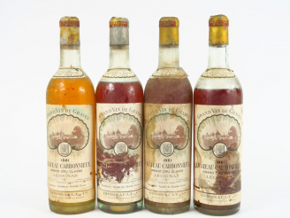 Vente aux enchères 4 BOUTEILLES CHÂTEAU CARBONNIEUX GCC GRAVES - 1961 - 2 MEP/2 BEP/BS