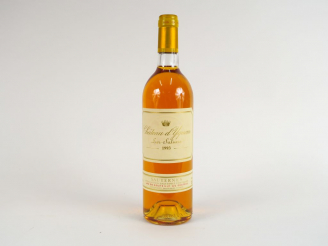 Vente aux enchères 1 BOUTEILLE CHÂTEAU D'YQUEM 1er CCS SAUTERNES - 1993