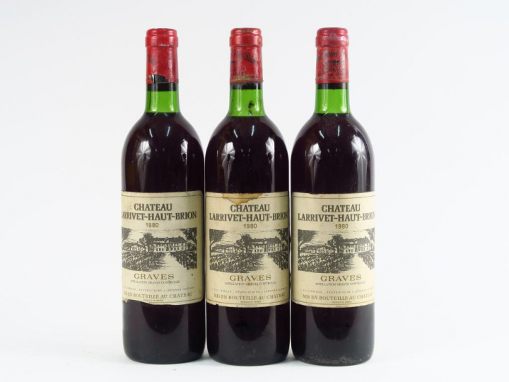 3 BOUTEILLES CHÂTEAU LARRIVET HAUT BRION GRAVES - 1980 - 2 BG/1 LB