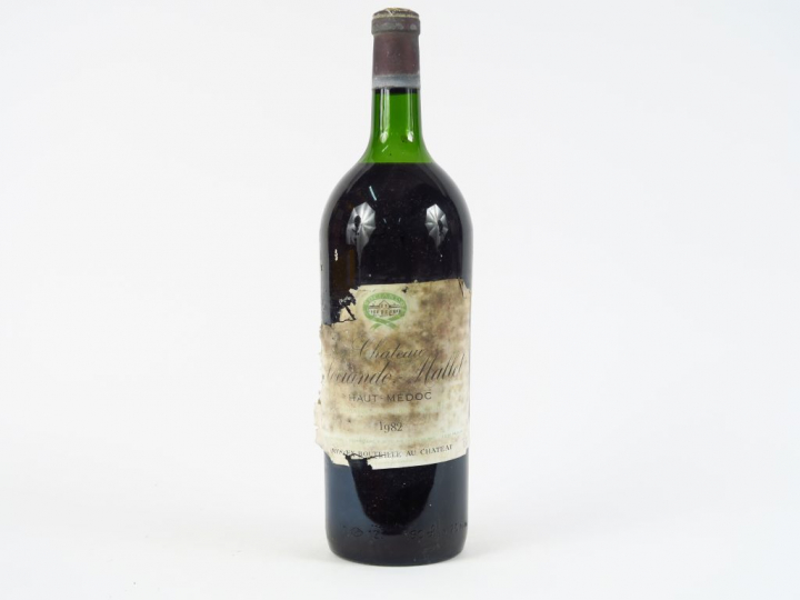 1 MAGNUM CHÂTEAU SOCIANDO MALLET HAUT MEDOC - 1982 - HEP/ET/CAPS CORRO