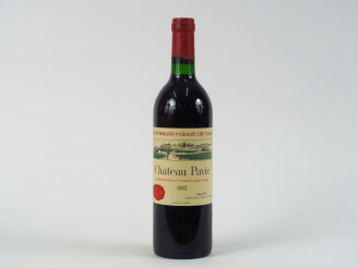 Vente aux enchères 1 BOUTEILLE CHÂTEAU PAVIE 1er GCC ST EMILION - 1982 - BG+