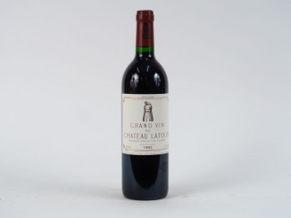 Vente aux enchères 1 BOUTEILLE CHÂTEAU LATOUR 1er GCC PAUILLAC - 1993