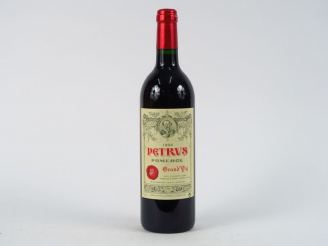 Vente aux enchères 1 BOUTEILLES CHÂTEAU PETRUS POMEROL - 1994