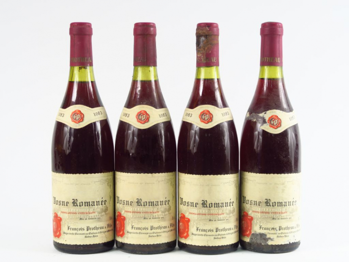 4 BOUTEILLES VOSNE ROMANEE F. PROTHEAU - 1983 - 2 CM/ELA