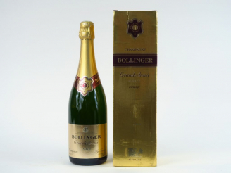 Vente aux enchères 1 BOUTEILLE CHAMPAGNE BOLLINGER 'GRANDE ANNEE' - 1983 - COFFRET