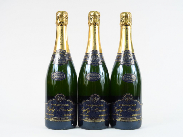 3 BOUTEILLES CHAMPAGNE EGLY OURIET BRUT GC 'CUVEE SPECIALE' - Passage 