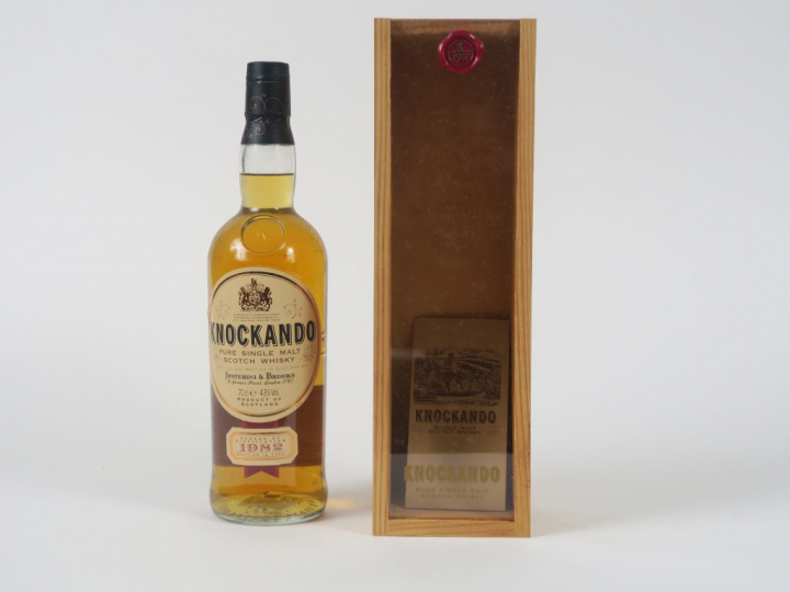 1 BOUTEILLE KNOCKANDO (70 cl) - Embouteilleur : OB - 43° - 1982 - Embo