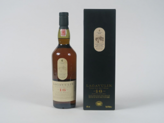 Vente aux enchères 1 BOUTEILLE LAGAVULIN (70 cl) - Embouteilleur : OB  - 43° - Age : 16 a