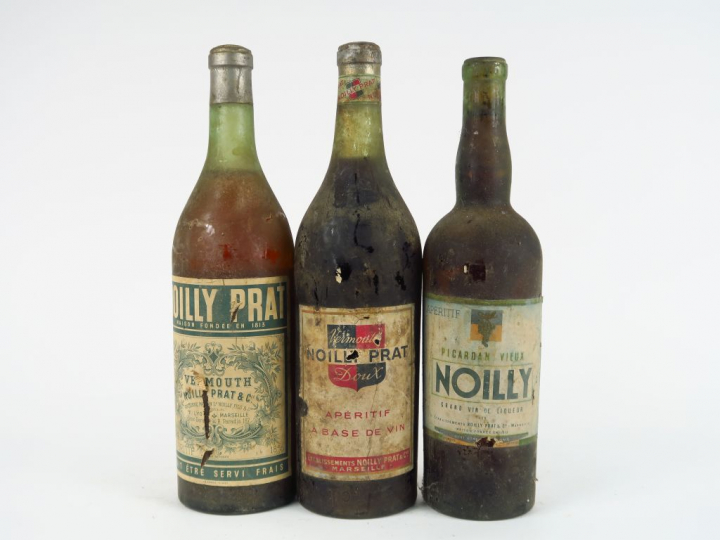 3 TRES VIEILLES BOUTEILLES NOILLY PRAT - BS