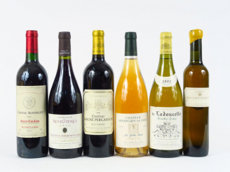 Vente aux enchères 6 BOUTEILLES : 1 BOUTEILLE CROZES HERMITAGE 2007 - 1 CHÂTEAU AUSTERLIT