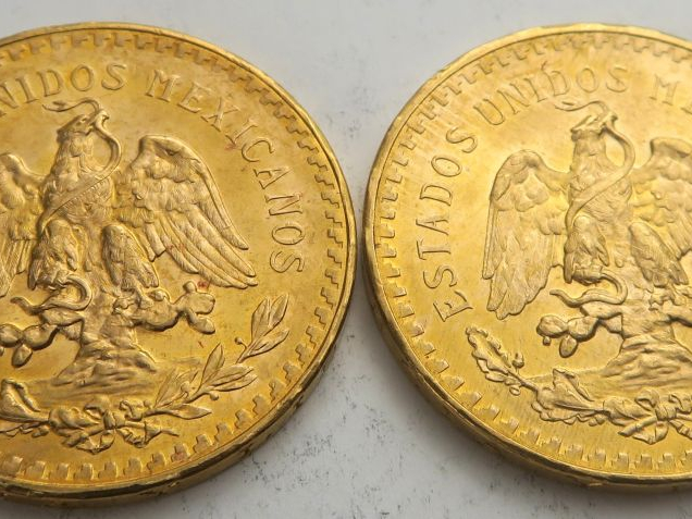 2 pièces de 50 pesos or. Frais acheteur 5 % TTC