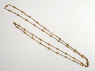 Vente aux enchères Giletière en or. Poids : 69 g