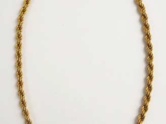 Vente aux enchères Collier en or, maille tressée. Poids : 27 g