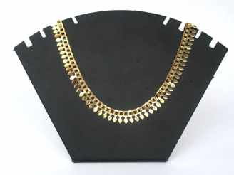 Vente aux enchères Collier draperie en or. Poids : 16,7 g