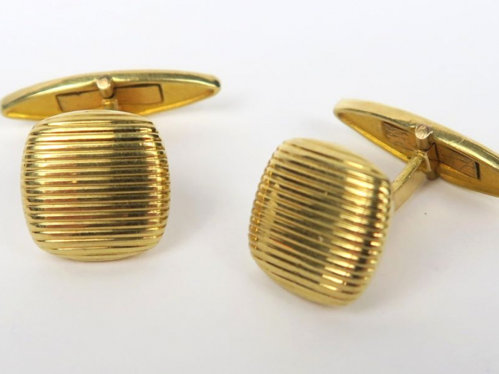 Paire de boutons de manchette en or. Poids : 4,7 g