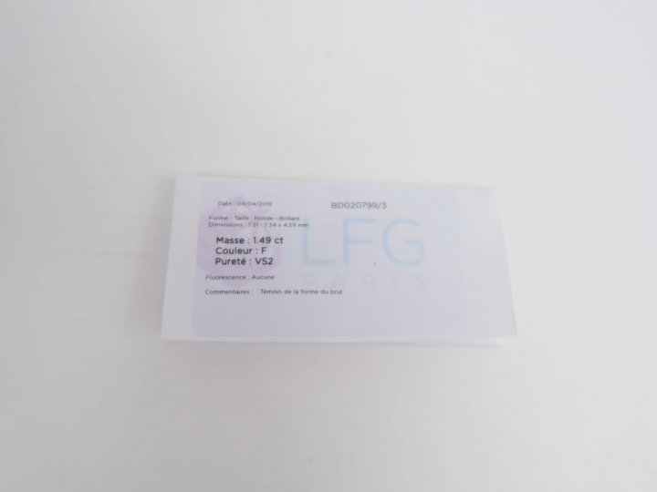 Brillant sur papier de 1,49 cts, F-VS2.  Contrôle partiel du Laboratoi