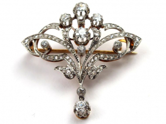 Vente aux enchères Broche Napoléon III en or jaune et or blanc, à décor de rinceaux feuil