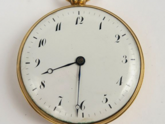 Vente aux enchères Importante montre de gousset en or, cuvette en métal doré. Poids tel :