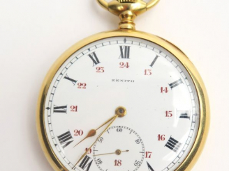 Vente aux enchères ZENITH. Montre de gousset en or. Poids tel : 68 g