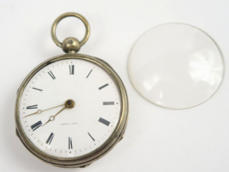 Vente aux enchères Montre de gousset en argent. Mécanisme signé Landry à Paris. Vitre man