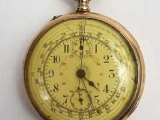 Vente aux enchères Montre-chronomètre de course en métal