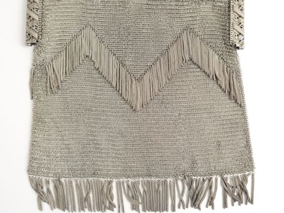 Sac du soir en argent. Poids : 298,5 g