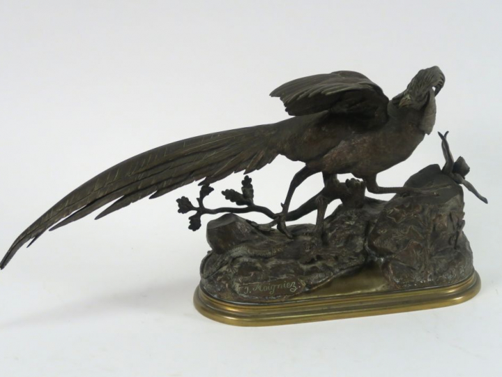 J. MOIGNIEZ "Faisan doré" Sculpture en bronze à patine brune. Signée. 