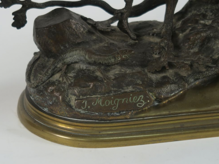 J. MOIGNIEZ "Faisan doré" Sculpture en bronze à patine brune. Signée. 