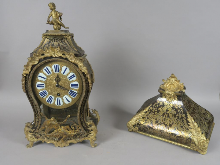 Cartel d'applique de style Louis XIV en marqueterie Boulle,  ornementa