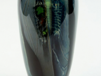 Vente aux enchères Claude MONOD.  Vase en verre soufflé, à décor intercalaire de motifs p