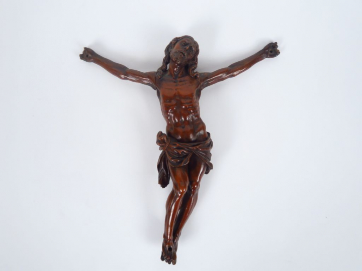 Sujet fin XVIIème-début XVIIIème en buis sculpté "Christ". 24 x 22,5 c