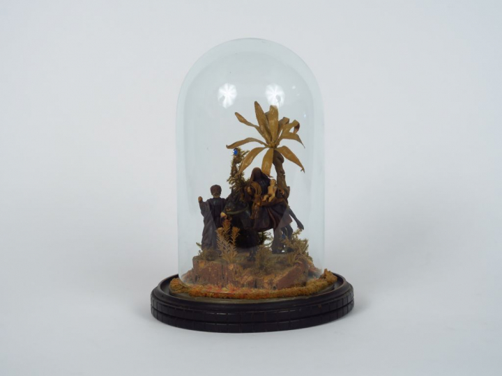 Sujet XIXème en bois sculpté et matériaux composites polychrome "La Sa