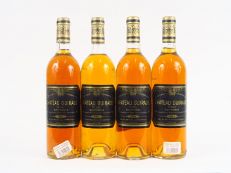Vente aux enchères 4 BOUTEILLES CHÂTEAU GUIRAUD 1er CC SAUTERNES - 1984 - 1 LB