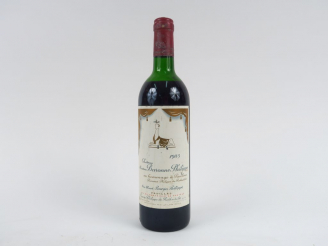 Vente aux enchères 1 BOUTEILLE CHÂTEAU MOUTON BARONNE PHILIPPE GCC PAUILLAC - 1985 - MEP/