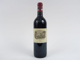 Vente aux enchères 1 BOUTEILLE CHÂTEAU LAFITE ROTHSCHILD 1er GCC PAUILLAC - 2001