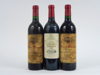 Vente aux enchères 3 BOUTEILLES : 1 CHÂTEAU LABEGORCE MARGAUX 1999 - 2 CHÂTEAU TOUZINAT G