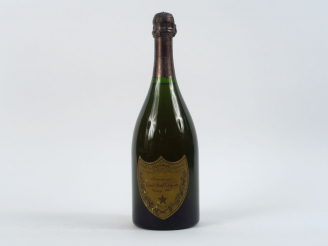 Vente aux enchères 1 BOUTEILLE CHAMPAGNE DOM PERIGNON - 1969 - 0,5 CM SOUS LA COIFFE